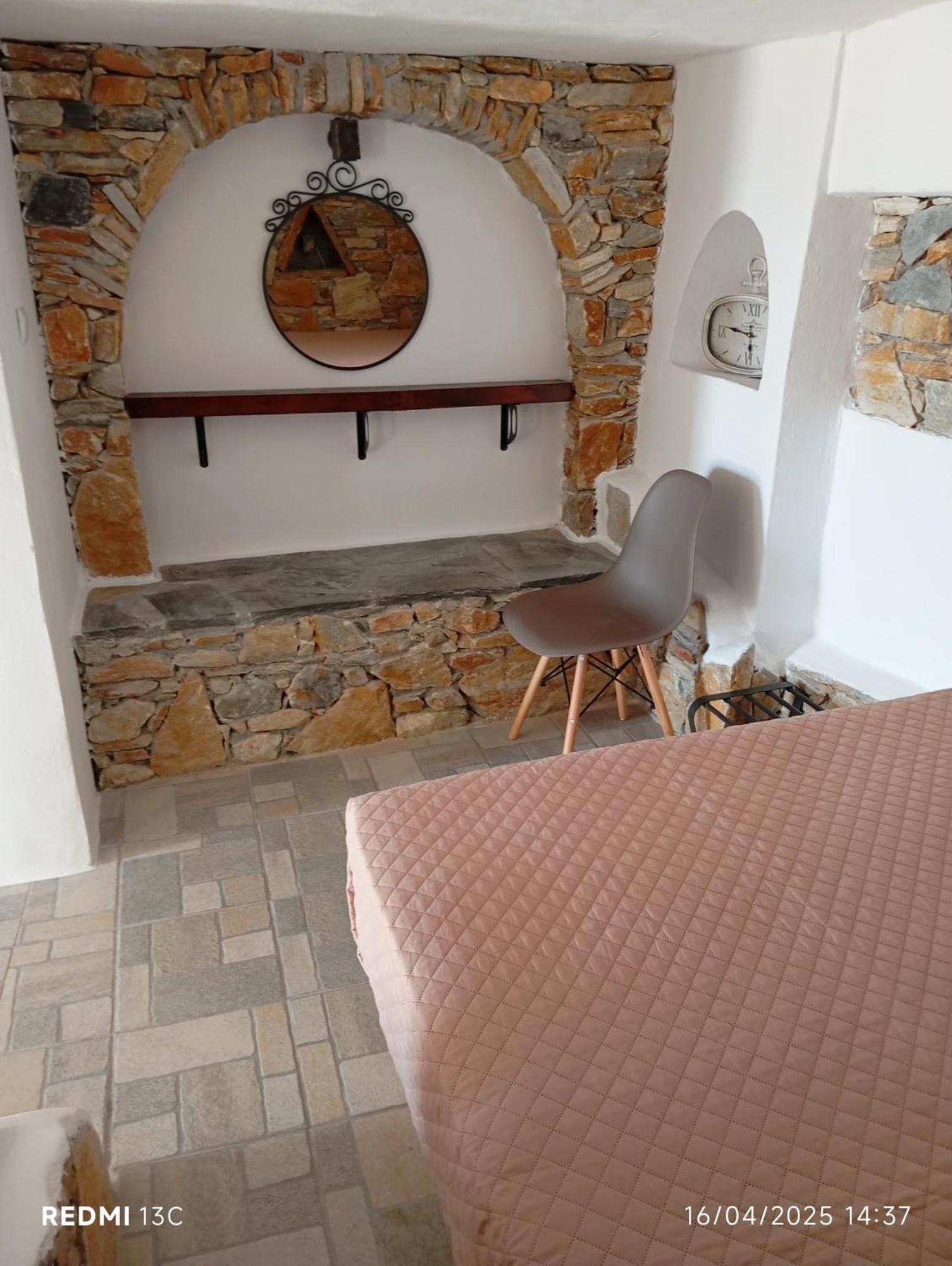 Lucas B Panorama Daire Alopronia Dış mekan fotoğraf